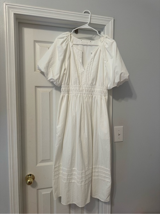 French Connection Dresses & Skirts - French Connection White Puff-Sleeve Midi Dress
